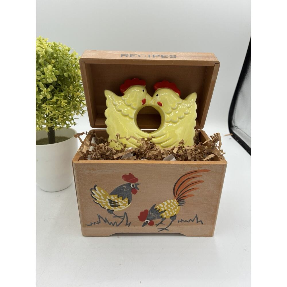 Vintage Rooster Recipe Box Chicken Salt Pepper Shakers Made in Japan Farmhouse